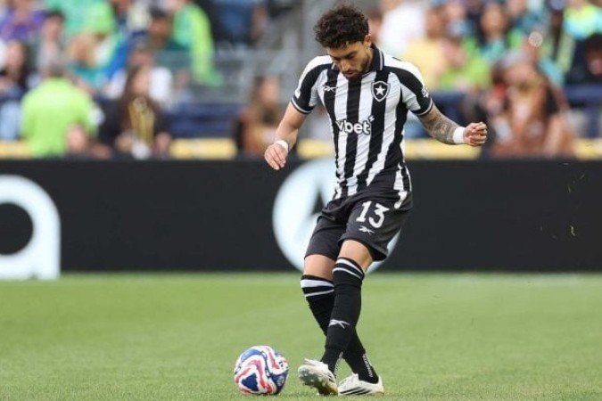 Telles é um dos jogadores mais experientes do elenco alvinegro - (crédito: Foto: Vitor Silva/Botafogo) Telles é um dos jogadores mais experientes do elenco alvinegro - (crédito: Foto: Vitor Silva/Botafogo)