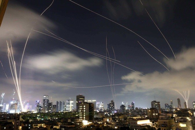 Israel atacou o edifício da IRIB, a emissora estatal do Irã, em Teerã - (crédito: Majid Asgaripour/WANA (Agência de Notícias da Ásia Ocidental) via REUTERS) Israel atacou o edifício da IRIB, a emissora estatal do Irã, em Teerã - (crédito: Majid Asgaripour/WANA (Agência de Notícias da Ásia Ocidental) via REUTERS)