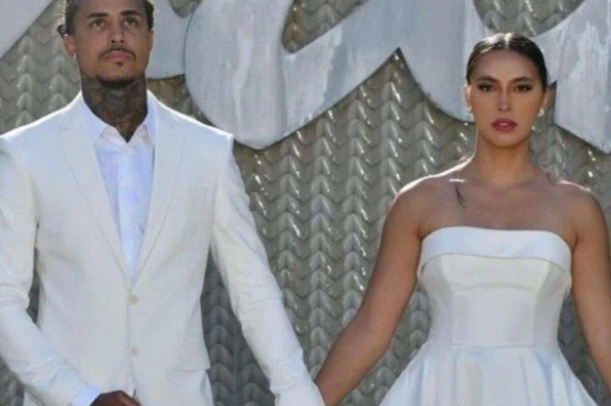 Influenciadora termina casamento com MC Livinho após ganhar carro de luxo