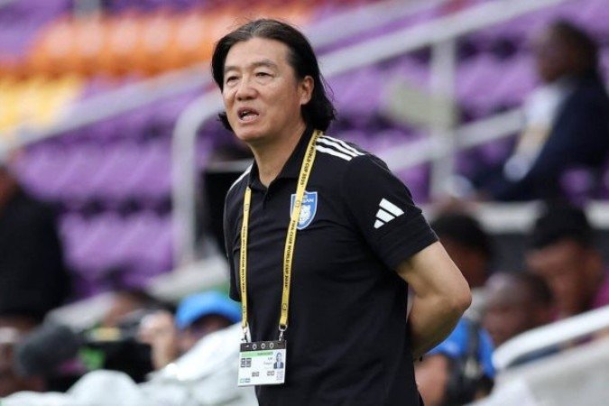 Kim Pan-Gon, técnico do Ulsan HD, da Coreia do Sul, analisa duelo com o Fluminense - (crédito: Foto: Megan Briggs/Getty Images) Kim Pan-Gon, técnico do Ulsan HD, da Coreia do Sul, analisa duelo com o Fluminense - (crédito: Foto: Megan Briggs/Getty Images)
