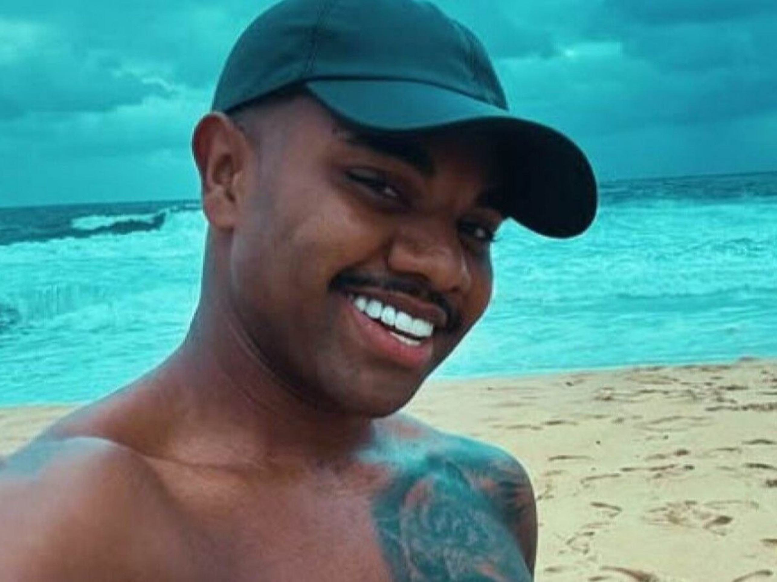 Davi Brito ostenta novo visual após lipo e lente nos dentes - (crédito: Observatorio dos Famosos) Davi Brito ostenta novo visual após lipo e lente nos dentes - (crédito: Observatorio dos Famosos)