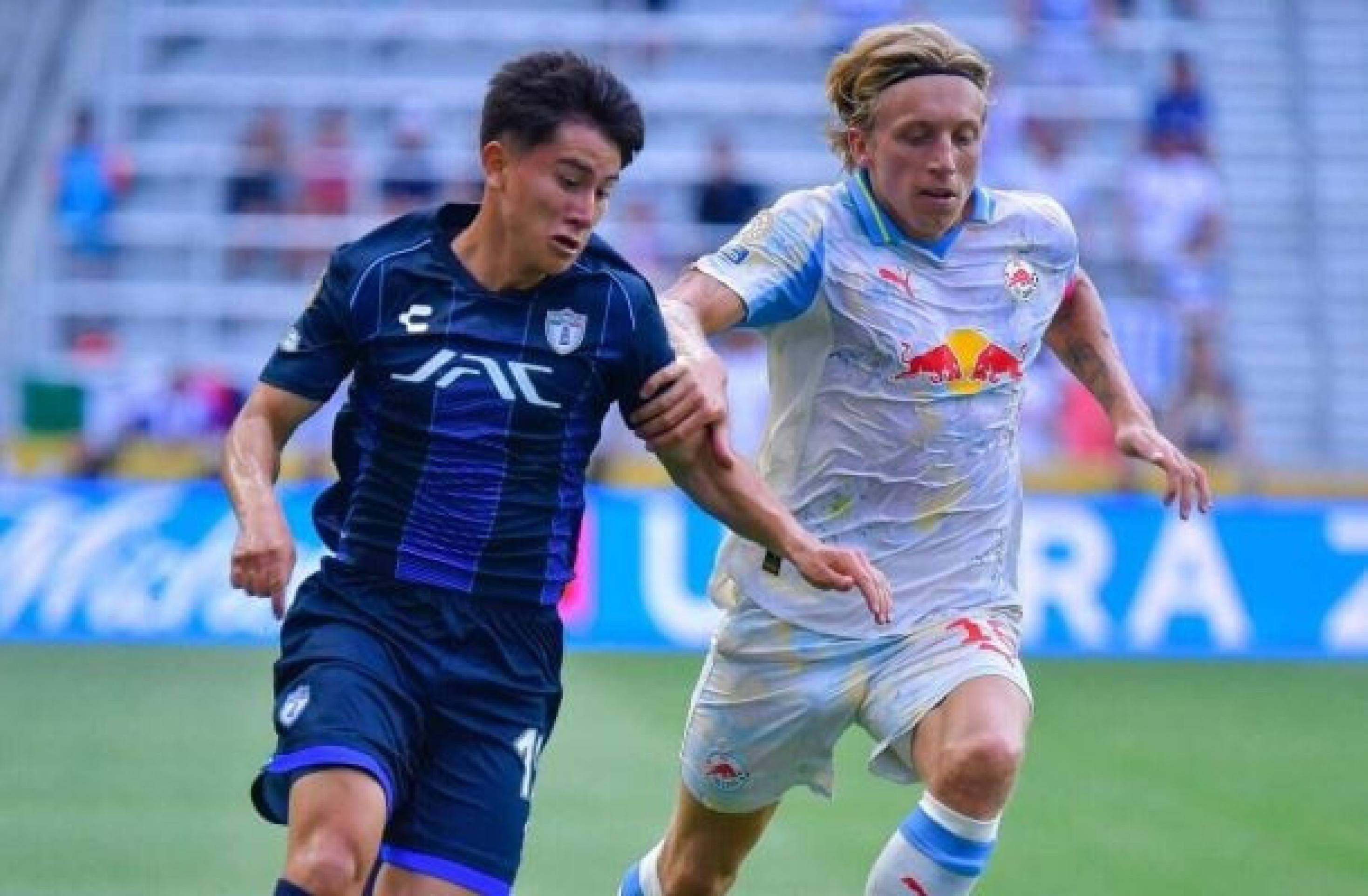 Jogo entre Pachuca e RB Salzburg no Mundial de Clubes é interrompido por risco de raios