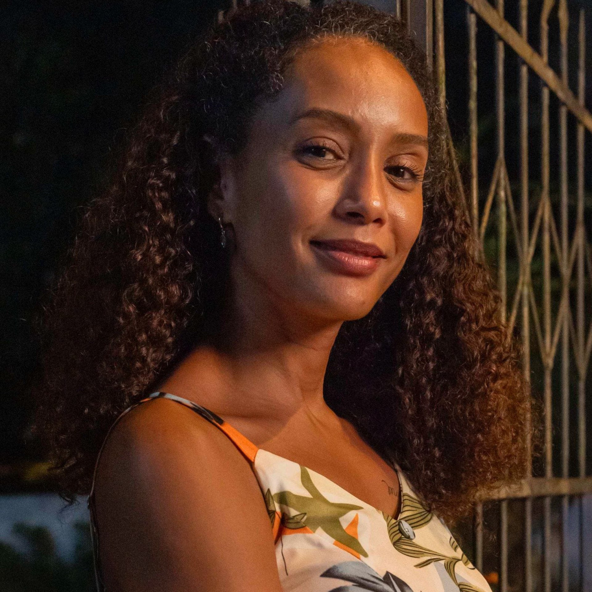 Look de pobre com preço de madame? O figurino de Raquel tá rendendo debate