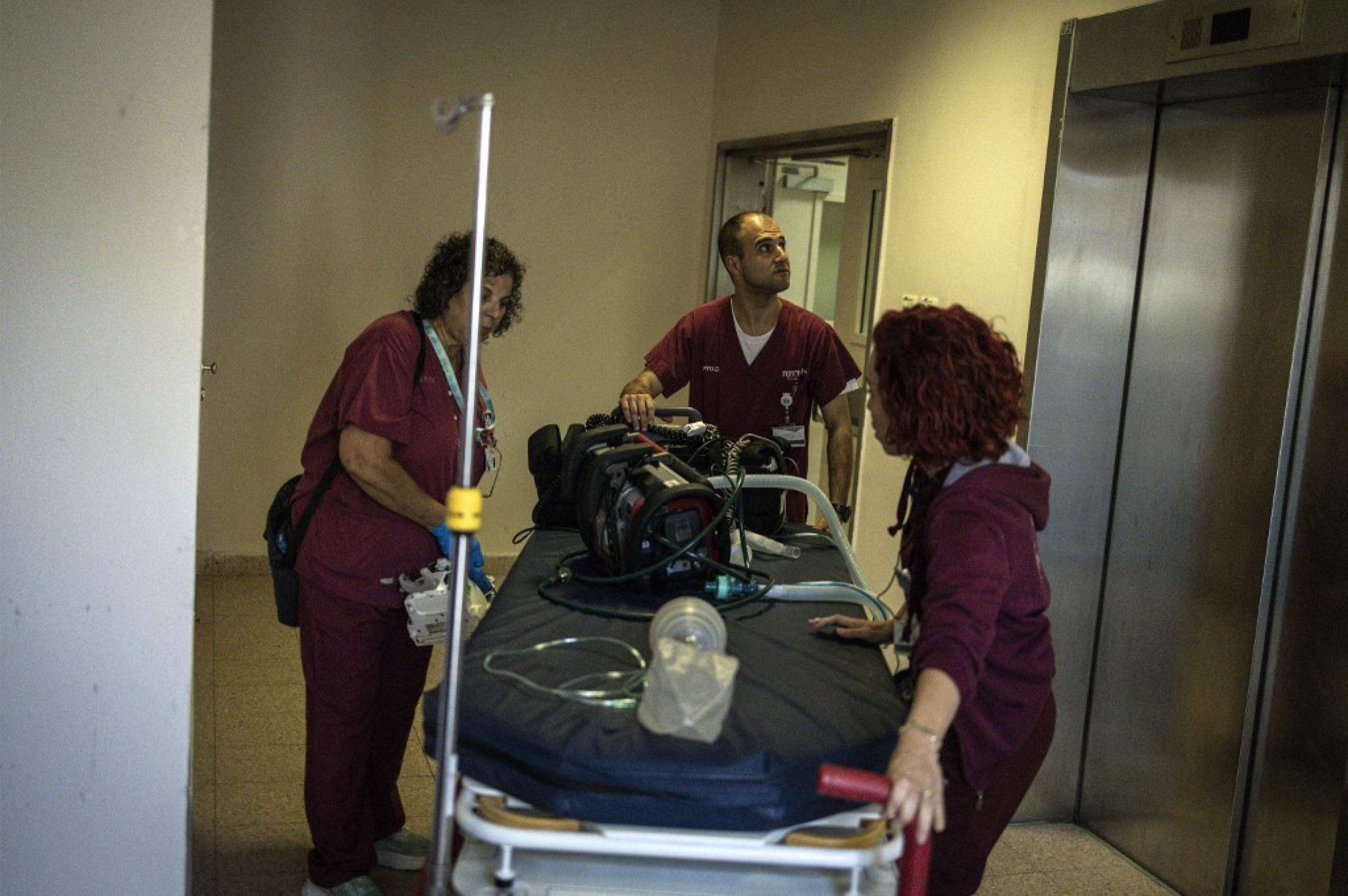 Hospital Soroka, em Beersheba, no sul de Israel, é atingido por míssel iraniano na manhã desta quinta-feira (19/6) 