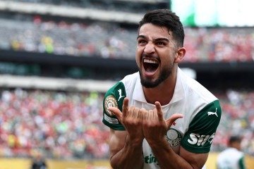 Flaco López comemora o segundo gol alviverde depois de um contra-ataque letal da trupe de Abel Ferreira -  (crédito:  Franck Fife/AFP)