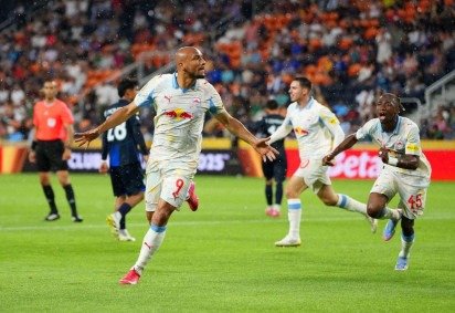 Camisa nove do RB Salzburg, Karim Onisiwo foi o único dono do número a marcar gol na primeira rodada da Copa do Mundo de Clubes -  (crédito: Dylan Buell/Getty Images via AFP)