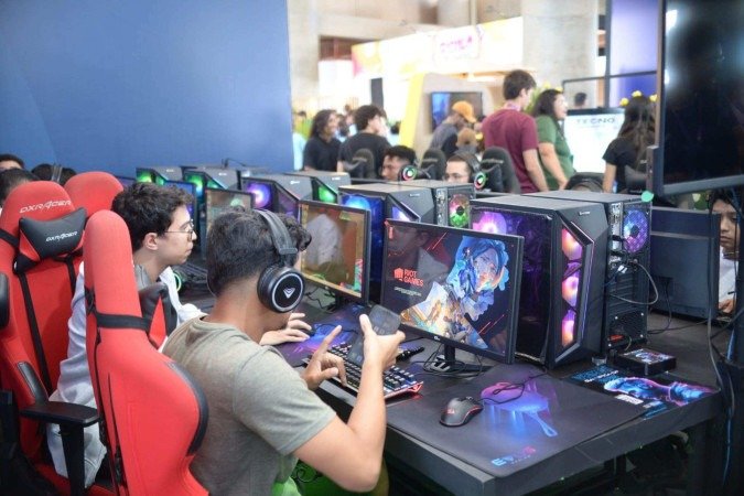 Inteligência Artificial, batalhas de robôs, alimentos 3D e desafios com drones são destaques do evento. Organização espera receber 150 mil visitantes durante os cinco dias de programação