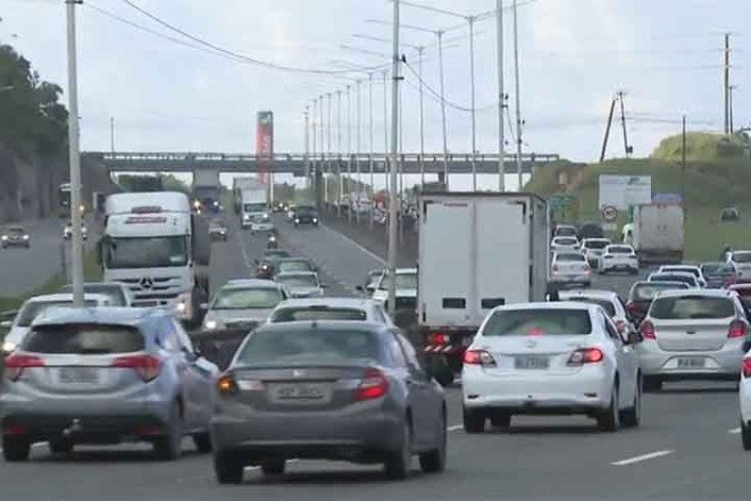 Com a aprovação, os motoristas de aplicativo passam a ter direito ao crédito com desconto direto nos valores recebidos por corridas -  (crédito:  Reprodução de vídeo BA TV)