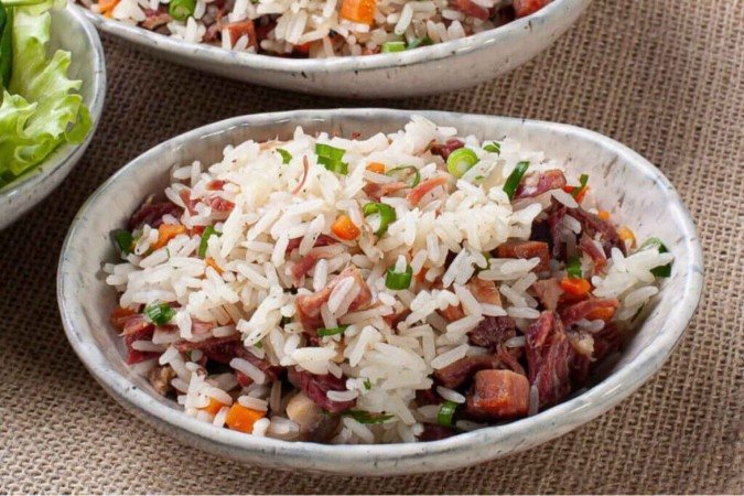 Arroz carreteiro (Imagem: flanovais | Shutterstock) - (crédito: EdiCase) Arroz carreteiro (Imagem: flanovais | Shutterstock) - (crédito: EdiCase)