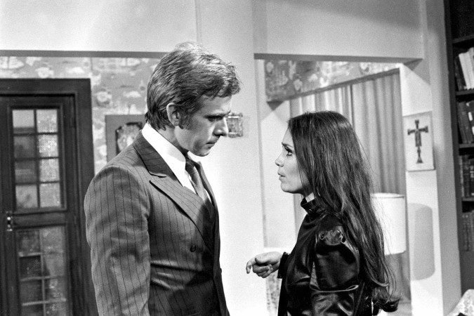  TV GLOBO / CEDOC.  Francisco Cuoco e Regina Duarte.
    photoshop:ColorMode: 3
    photoshop:Headline: Roberto Talma, Jorge Fernando e Guel Arraes
    photoshop:ICCProfile: sRGB IEC61966-2.1
    photoshop:Urgency: 0
    signature: e7d6ea3a7d1d1c304f1be01cce1bb2ef38eb6da3f2e62e7168c8970ccffbf595
    tiff:NativeDigest: 256,257,258,259,262,274,277,284,530,531,282,283,296,301,318,319,529,532,306,270,271,272,305,315,33432;1E7C0B96374D09E3D2C2C6E7B280A851
    tiff:Orientation: 1
    tiff:ResolutionUnit: 2
    tiff:XResolution: 3000000/10000
    tiff:YResolution: 3000000/10000
    xap:CreateDate: 2011-08-29T23:06:02-03:00
    xap:CreatorTool: Adobe Photoshop CS2 Windows
    xap:MetadataDate: 2011-08-29T23:06:02-03:00
    xap:ModifyDate: 2011-08-29T23:06:02-03:00
    xapMM:DerivedFrom: uuid:B79CF2A95DCF49BB 8893C94D6DBA3E54
    xapMM:DocumentID: uuid:5942C786AAD2E011B760EF8AD8D0B745
    xapMM:InstanceID: uuid:5A42C786AAD2E011B760EF8AD8D0B745
    xmp:ColorSpace: 1
    xmp:NativeDigest: 36864,40960,40961,37121,37122,40962,40963,37510,40964,36867,36868,33434,33437,34850,34852,34855,34856,37377,37378,37379,37380,37381,37382,37383,37384,37385,37386,37396,41483,41484,41486,41487,41488,41492,41493,41495,41728,41729,41730,41985,41986,41987,41988,41989,41990,41991,41992,41993,41994,41995,41996,42016,0,2,4,5,6,7,8,9,10,11,12,13,14,15,16,17,18,20,22,23,24,25,26,27,28,30;01B5662C23245F72D2F3C69C5CA65B24
    xmp:PixelXDimension: 1638
    xmp:PixelYDimension: 1130
  Profiles:
    Profile-8bim: 12122 bytes
    Profile-exif: 6672 bytes
    Profile-icc: 3144 bytes
    Profile-iptc: 4175 bytes
      