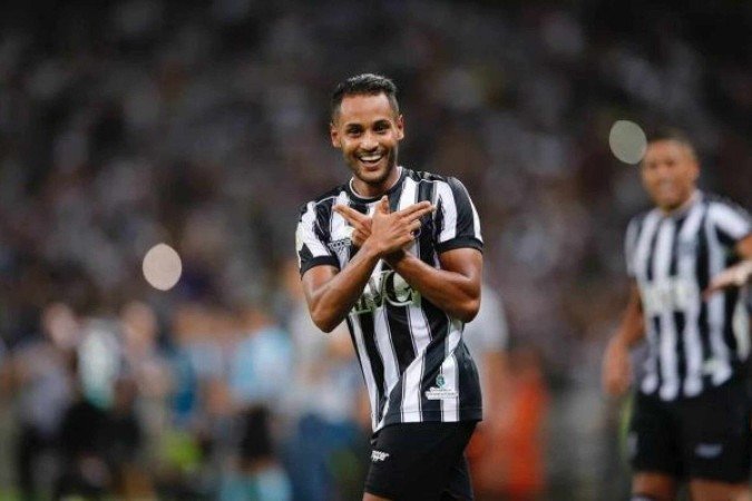 Atacante Mateus Gonçalves teve curta passagem pelo Fluminense, com apenas oito jogos -  (crédito: Foto: Thiago Gadelha/SVM)