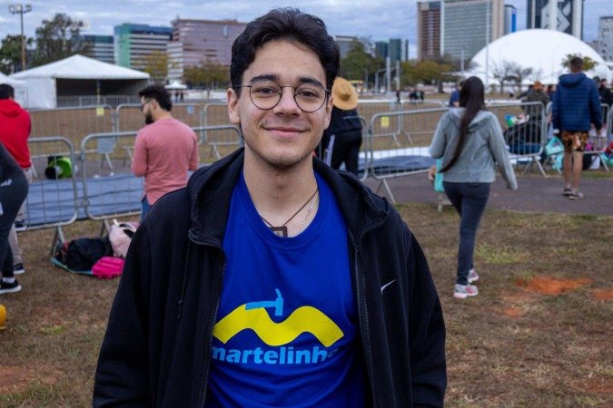 Davi Rosa, 19 anos, é responsável pelo tapete do movimento Eureka