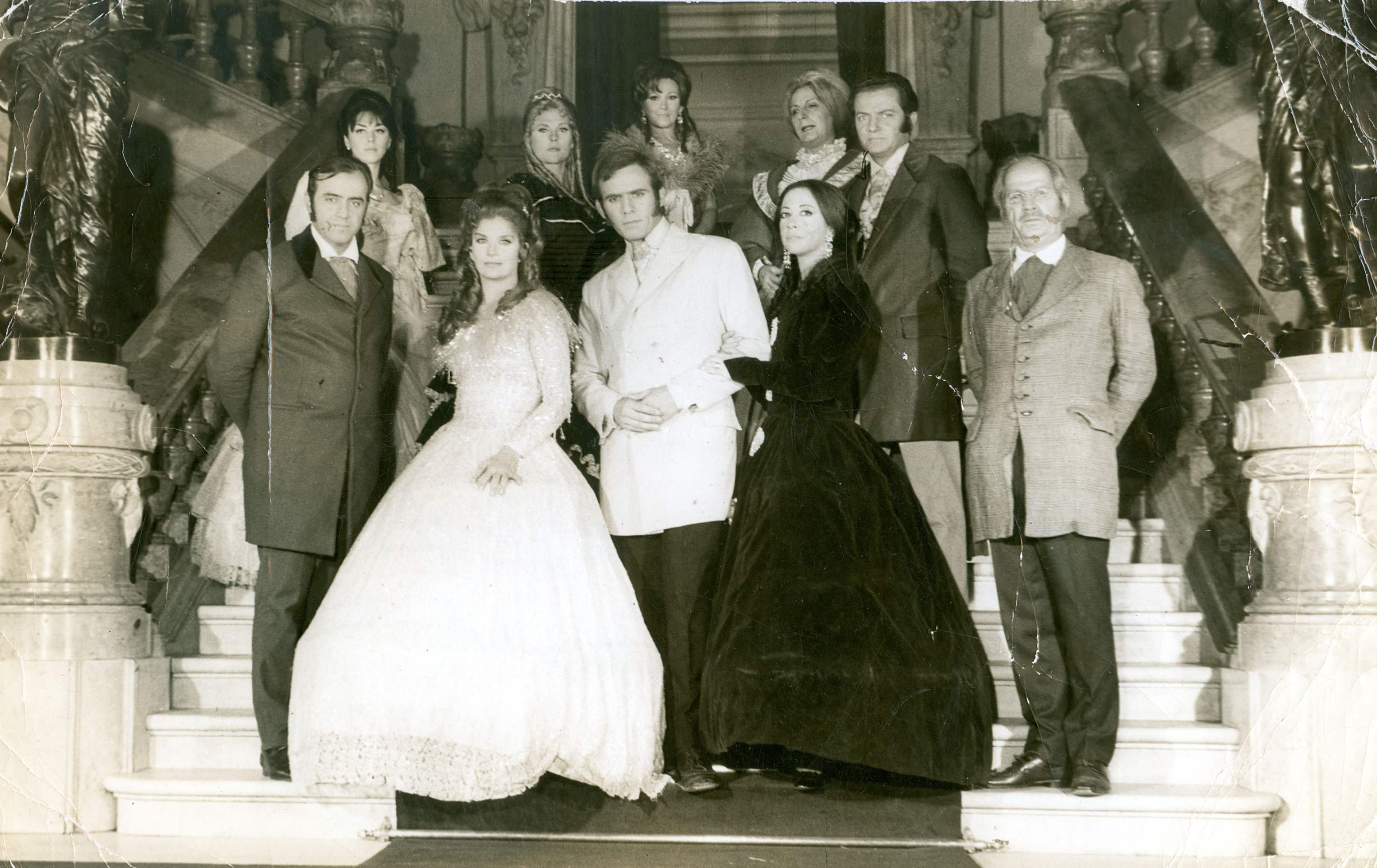 1969. Cr&eacute;dito: Arquivo CB/Divulga&ccedil;&atilde;o. Atores Francisco Cuoco, T&Atilde;&acute;nia Carrero, Henrqiue Martins, Mauro Mendon&Atilde;&sect;a, Fernanda Montenegro, Rodolfo Mayer, e entre outros que comp&otilde;em o elenco da novela Sangue do meu sangue.       