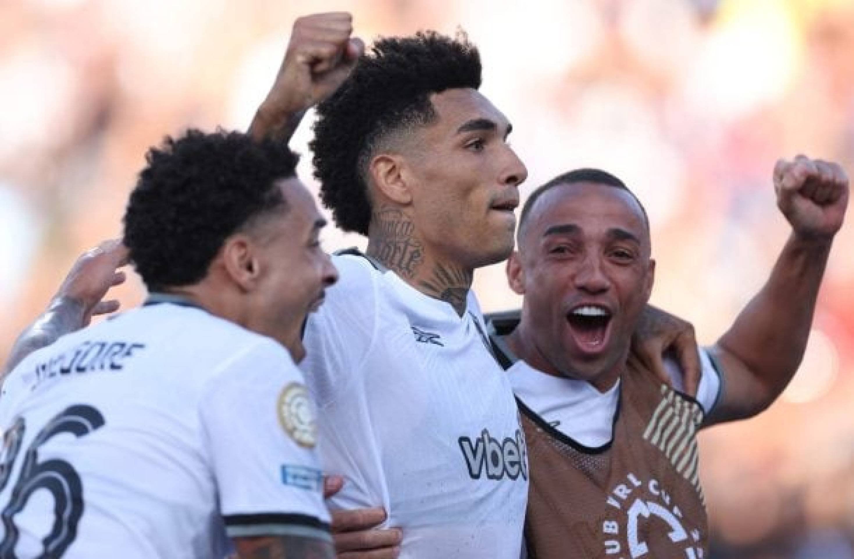 Só Jesus salva! Botafogo está com os pés nas oitavas do Mundial -  (crédito: Foto: Vitor Silva/Botafogo)