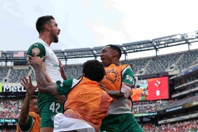Flaco López cresce no Mundial e tenta vaga no time titular - (crédito: Foto: Cesar Greco/Palmeiras) Flaco López cresce no Mundial e tenta vaga no time titular - (crédito: Foto: Cesar Greco/Palmeiras)
