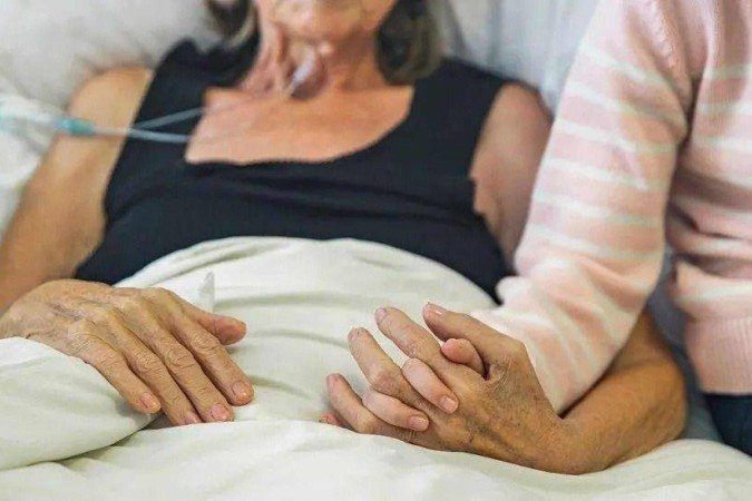 Parlamentares britânicos aprovam legalizar morte assistida -  (crédito: BBC Geral)