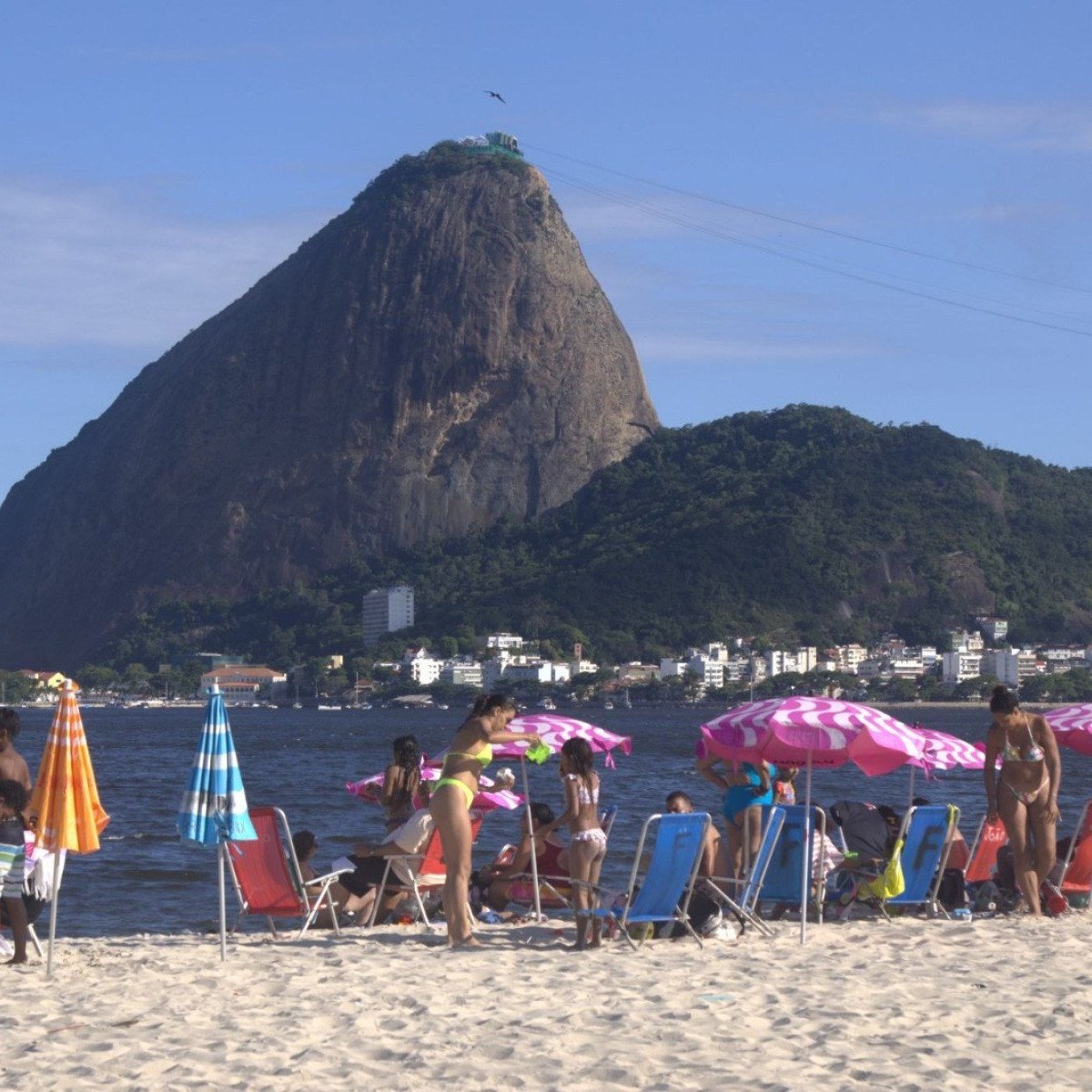 Rio de Janeiro tem praias próprias para banho fora da tradicional rota turística -  (crédito: Uai Turismo)