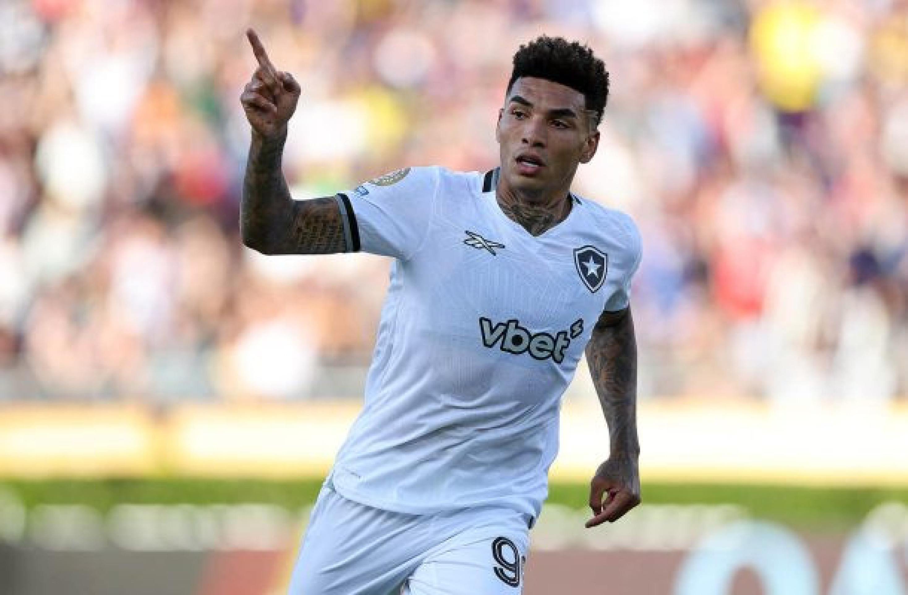 Igor Jesus descreve comemoração do gol do Botafogo: ‘Parecia que estava num sonho’