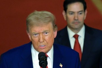 Trump ameaça Irã: 'Ou haverá paz ou haverá tragédia' - Carlos Barria / POOL / AFP)       