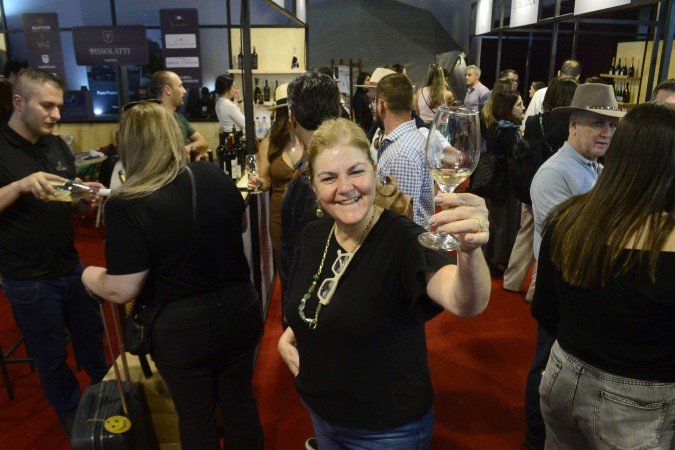 Marcia Pissolati é expositora e curtiu a feira como consumidora -  (crédito:  Marcelo Ferreira/CB/D.A Press)