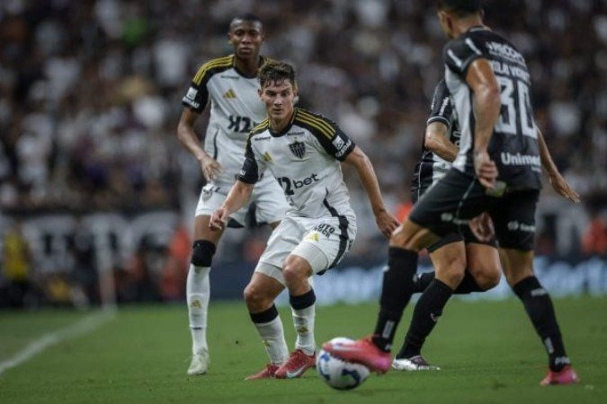 Iván Román em ação pelo Galo frente ao Ceará pelo Brasileirão -  (crédito: Foto: Pedro Souza / Atlético)