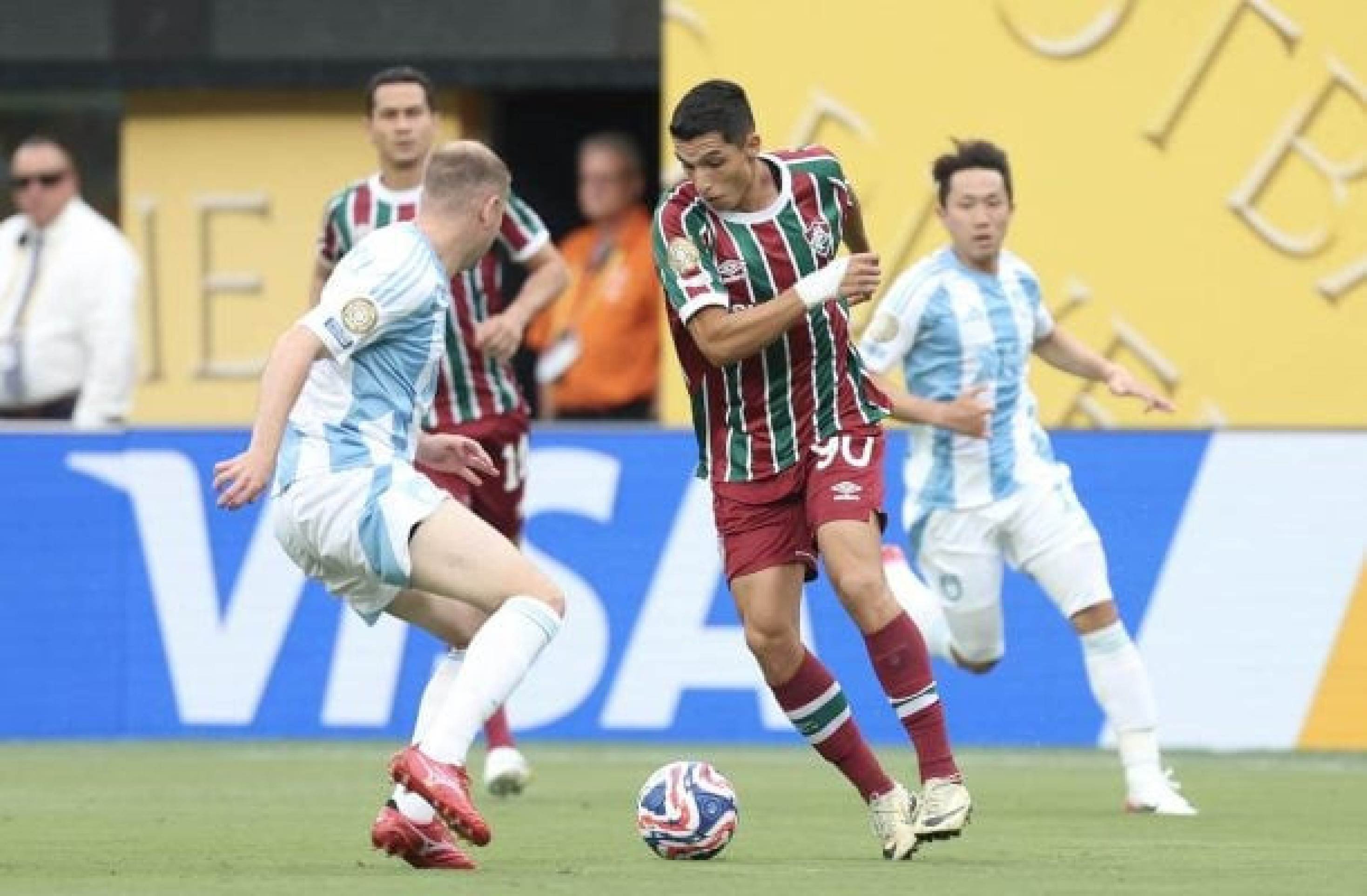 Fluminense sofre contra Ulsan, mas consegue virada e lidera grupo do Mundial