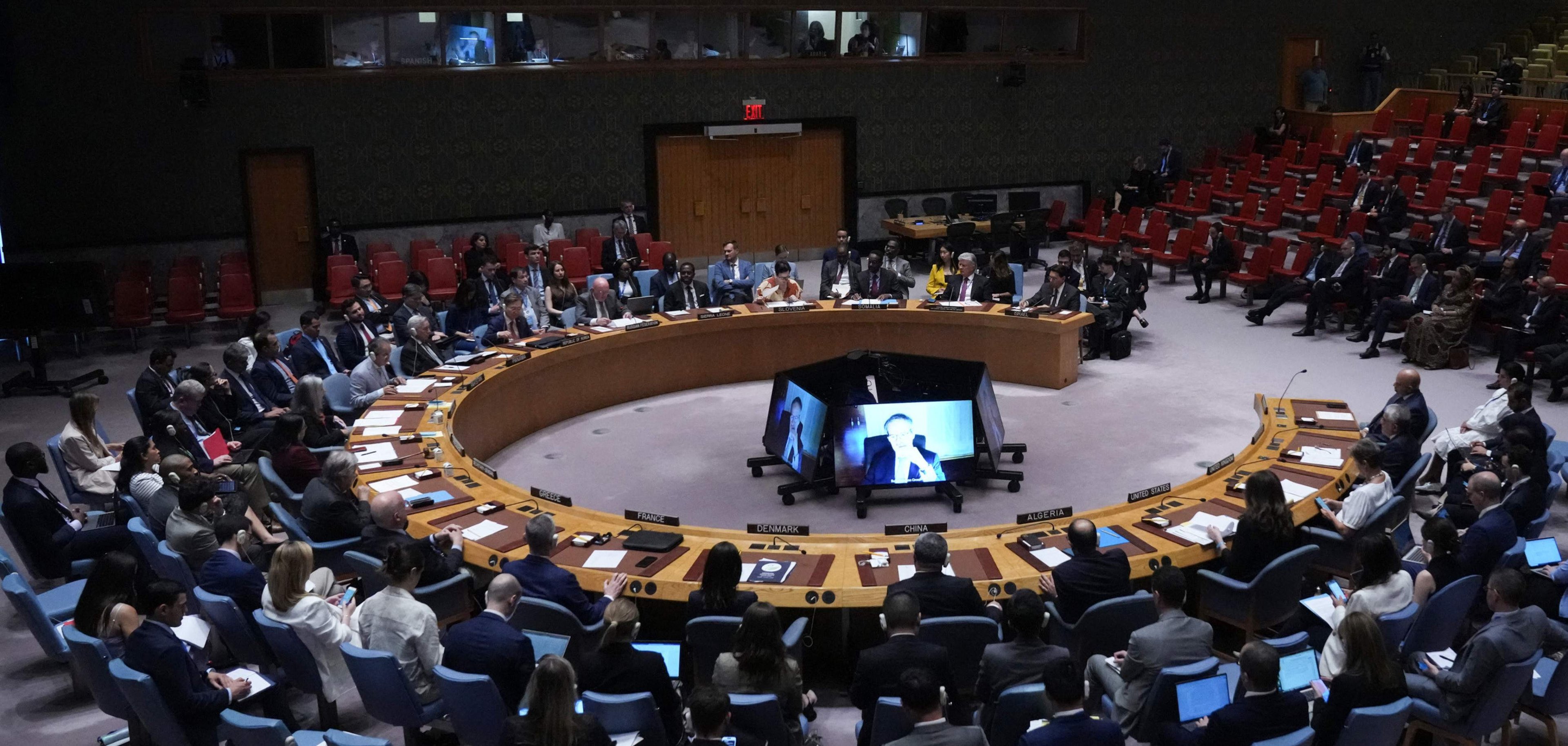 Mundo defende uma solução pacífica para acabar a guerra Mundo defende uma solução pacífica para acabar a guerra