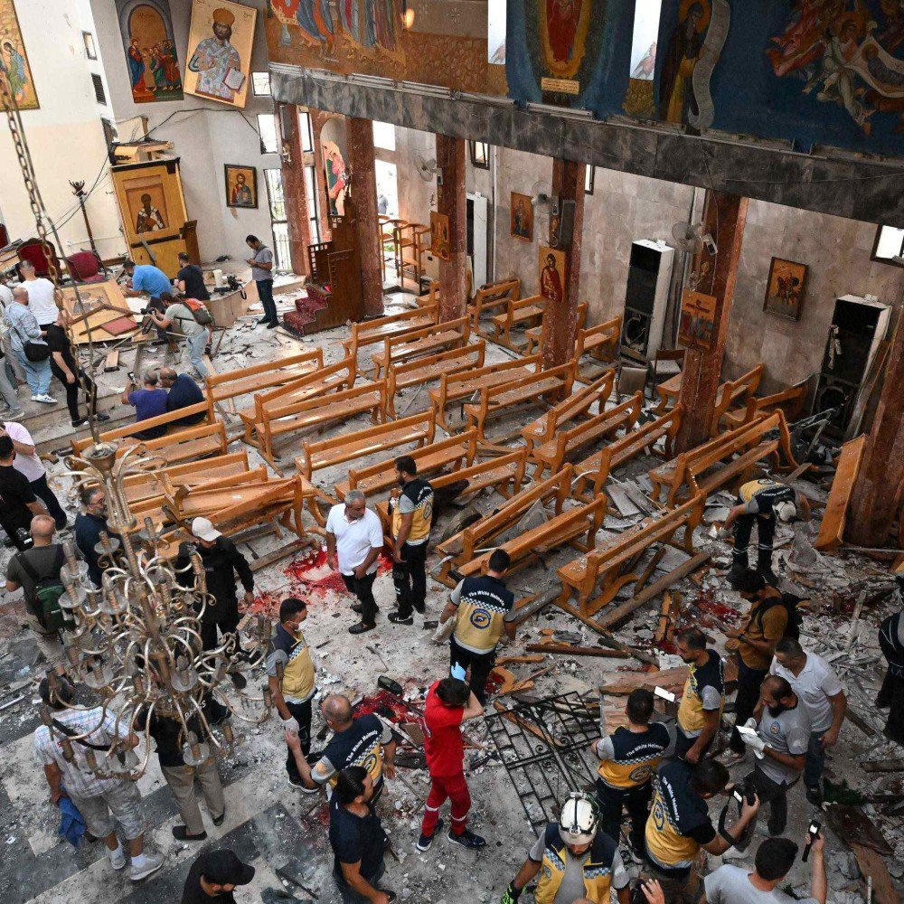 Ataque com homem-bomba mata 22 e deixa dezenas de feridos na Síria