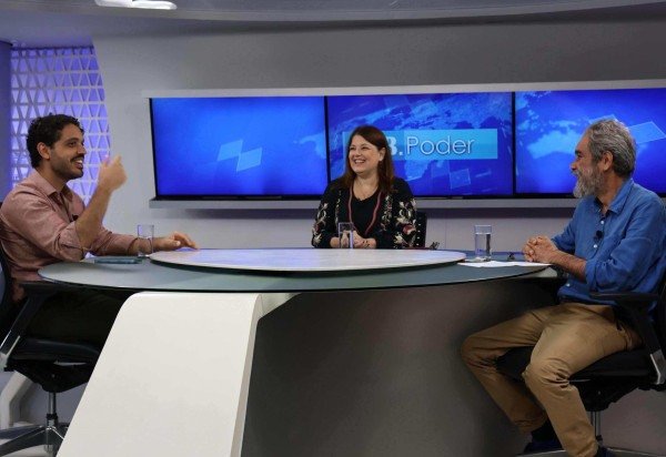 Bruna Gaston CB/DA Press