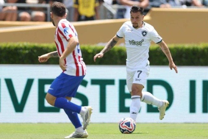 ARTUR - O Bebê Reborn teve espaço para correr e impor sua velocidade. Mas não conseguiu dar prosseguimento às jogadas de contra-ataque. Saiu, na etapa final, para a entrada de Santi - NOTA: 6,0 - Foto: Vitor Silva/Botafogo  