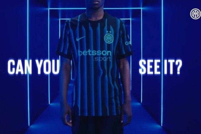 Lançamento da nova camisa da Inter de Milão para temporada 2025/26 - (crédito: Foto: Reprodução / X Internazionale) Lançamento da nova camisa da Inter de Milão para temporada 2025/26 - (crédito: Foto: Reprodução / X Internazionale)