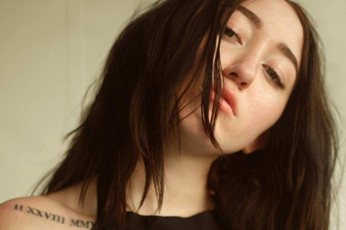Noah Cyrus renasce em novo álbum e revela turnê - (crédito: TMJBrazil) Noah Cyrus renasce em novo álbum e revela turnê - (crédito: TMJBrazil)