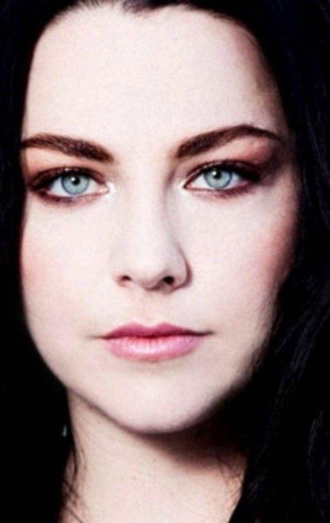 Amy Lee revela drama por trás do sucesso do Evanescence -  (crédito: TMJBrazil)