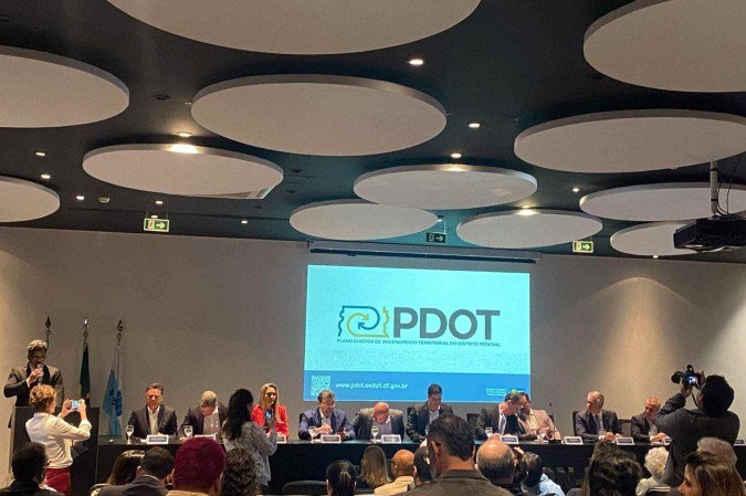 O evento reúne autoridades e sociedade civil para debater os rumos do crescimento urbano no Distrito Federal -  (crédito: Bárbara Xavier/CB/DA Press)