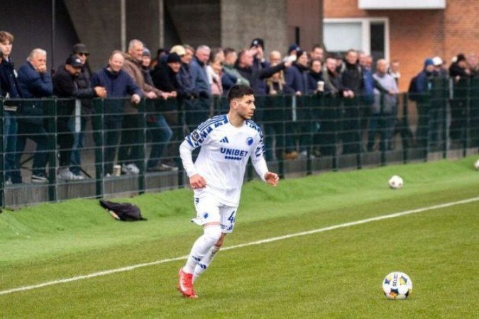 Roony Bardghji em ação com a camisa do Copenhague - (crédito: Foto: Divulgação) Roony Bardghji em ação com a camisa do Copenhague - (crédito: Foto: Divulgação)