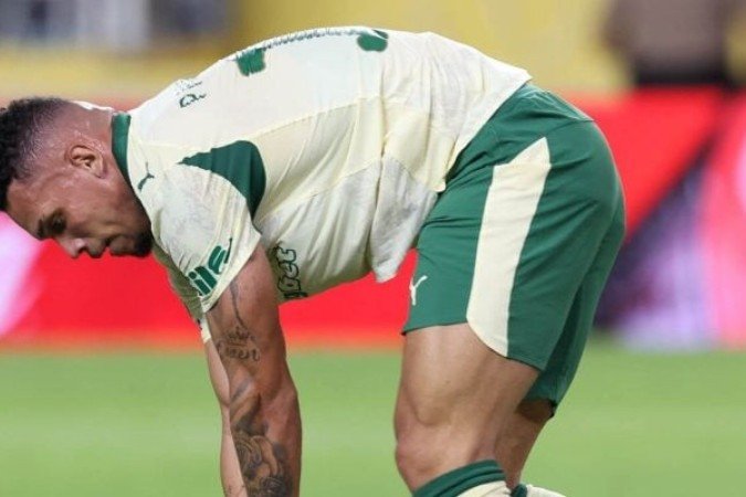 Paulinho ainda atua com controle de carga por recuperação de lesão  -  (crédito: Foto: Cesar Greco/Palmeiras)