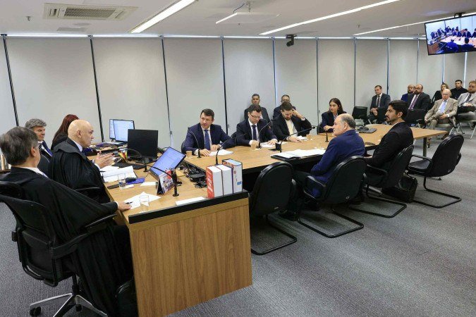  Acareação entre Anderson Torres, ex-ministro da Justiça e réu, e o general Freire Gomes, ex-comandante do Exército, testemunha na ação -  (crédito:  ROSINEI COUTINHO/STF)