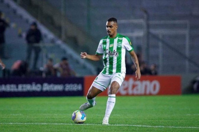 Caíque fica perto de ser a segunda contratação do Grêmio na segunda janela de transferências da temporada - (crédito: Foto: Fernando Alves/E.C.Juventude) Caíque fica perto de ser a segunda contratação do Grêmio na segunda janela de transferências da temporada - (crédito: Foto: Fernando Alves/E.C.Juventude)