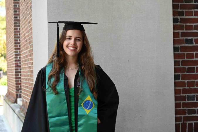 Sarah Borges conquistou Prêmio Sophia Freund como a primeira da turma em Harvard -  (crédito:  Reprodução/Redes sociais)