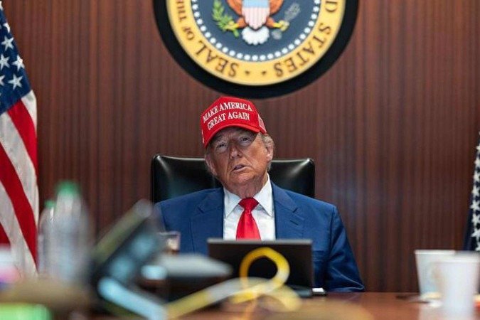 Israel disse ter sido atacado por Irã nesta terça (24/6) e prometeu reagir, colocando em dúvida o esforço de cessar-fogo - (crédito: EPA) Israel disse ter sido atacado por Irã nesta terça (24/6) e prometeu reagir, colocando em dúvida o esforço de cessar-fogo - (crédito: EPA)