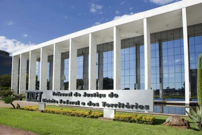 Servidor da Saúde Condenado a Devolver R$ 20 Mil por Receber Salário sem Trabalhar: Veja o Caso!
