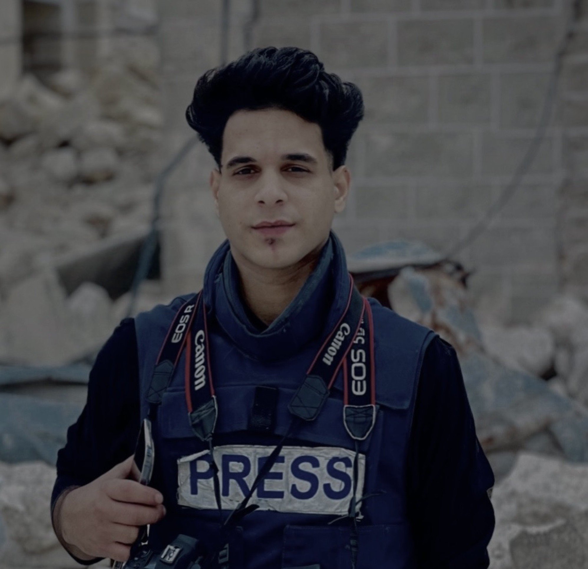 Abood Abusalama, 28 anos, repórter fotográfico palestino, morador do campo de refugiados de Jabalia, no norte da Faixa de Gaza  