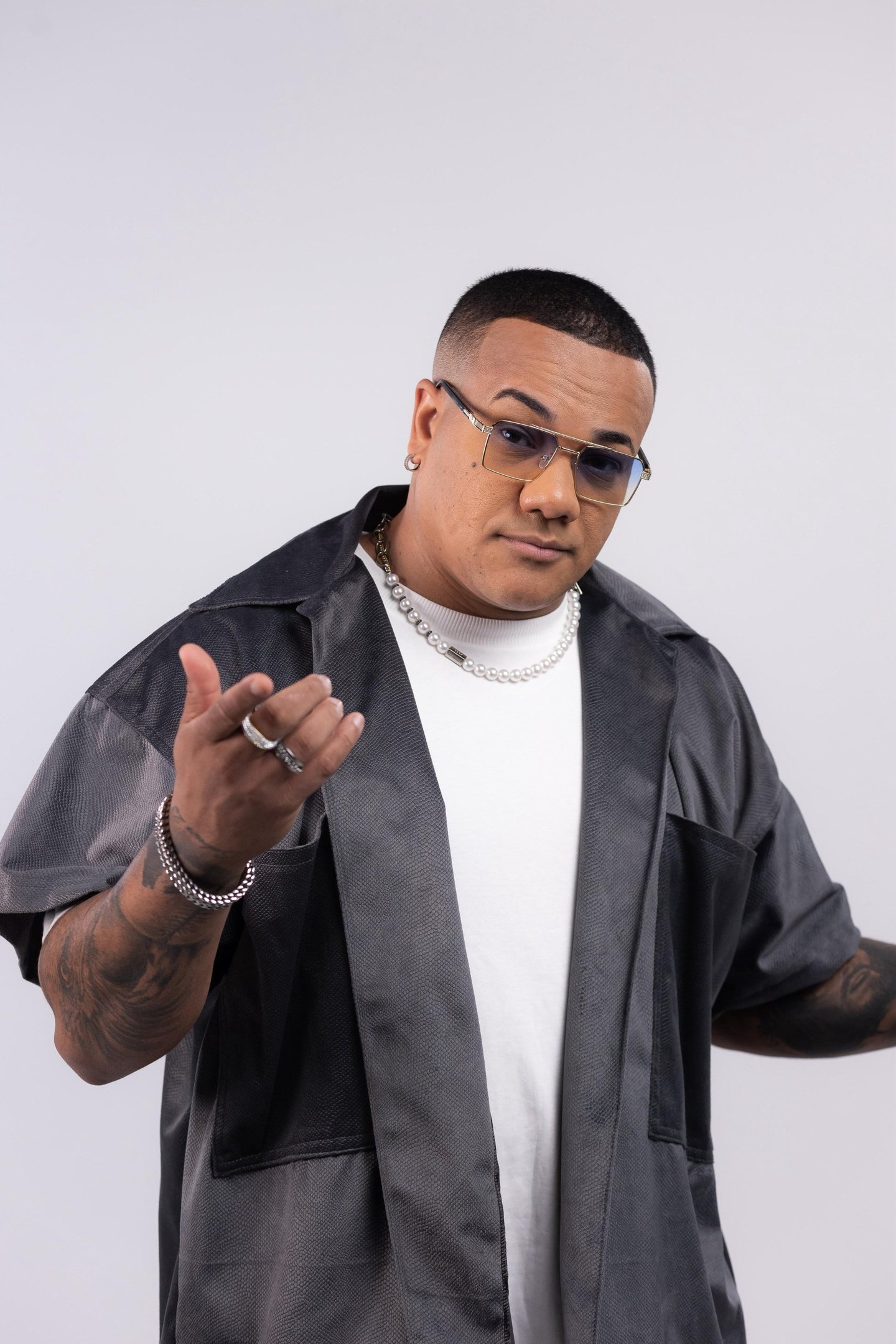 Vitinho fala sobre carreira e como lida com as pressões do sucesso