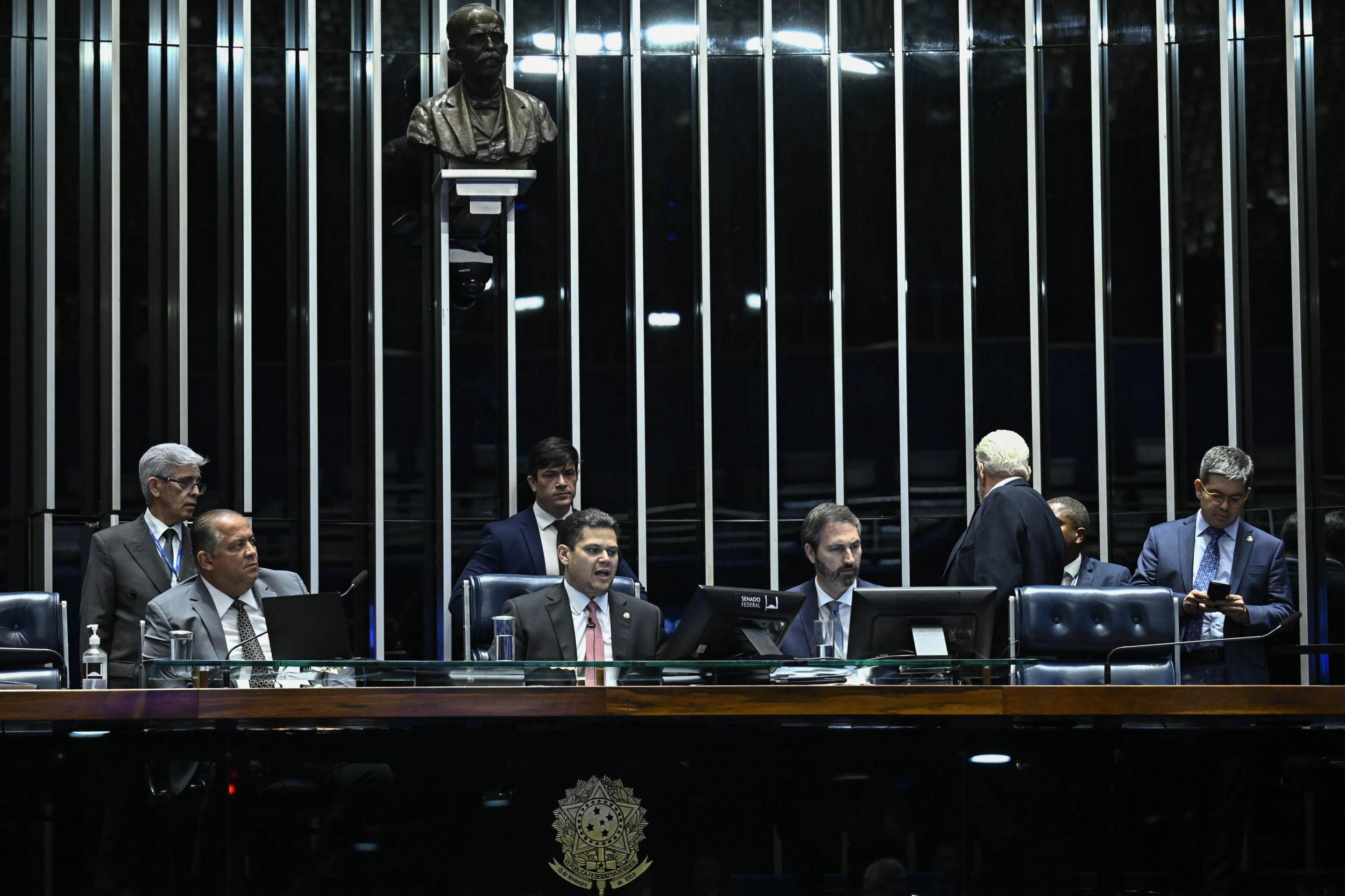 Davi Alcolumbre afirmou que a votação teria como base o cumprimento a um 'compromisso político e institucional' firmado com a Câmara -  (crédito:  Andressa Anholete/Agência Senad)