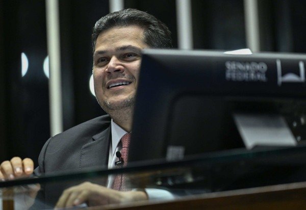 A votação do PDL que anula o decreto do IOF foi incluída às pressas na pauta do Senado pelo presidente da Casa, Davi Alcolumbre -  (crédito: Andressa Anholete/Agência Senado)