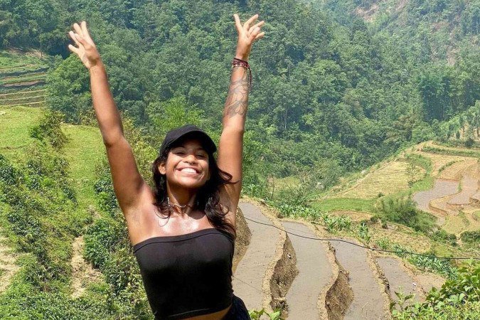 Imagens de Juliana durante a trilha no Instagram '@resgatejulianemarins' - (crédito: BBC) Imagens de Juliana durante a trilha no Instagram '@resgatejulianemarins' - (crédito: BBC)