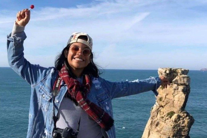 Juliana Marins durante sua viagem para a Ásia - (crédito: BBC) Juliana Marins durante sua viagem para a Ásia - (crédito: BBC)