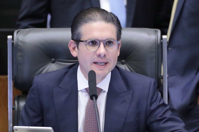 A votação foi realizada, segundo a base governista, de 