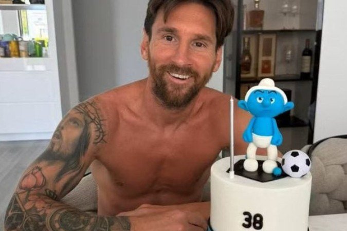 Antonela homenageia personalidade 'ranzinza' de Lionel Messi com bolo temático nos EUA - (crédito: Foto: Reprodução/Instagram) Antonela homenageia personalidade 'ranzinza' de Lionel Messi com bolo temático nos EUA - (crédito: Foto: Reprodução/Instagram)