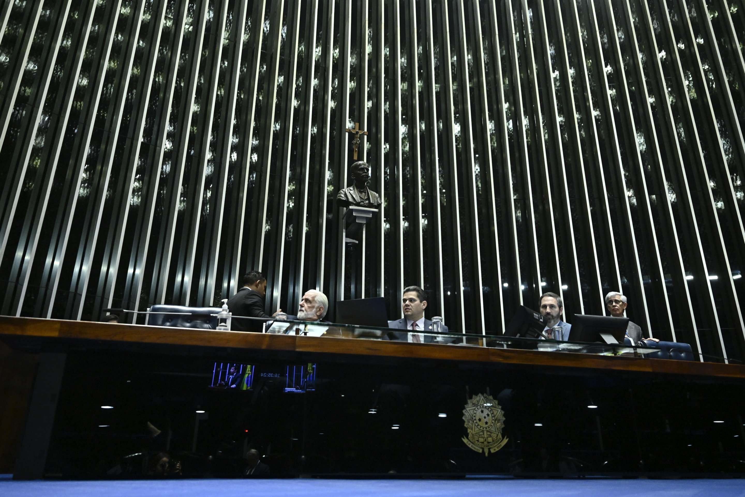 Setor produtivo elogia Congresso por barrar aumento do IOF Setor produtivo elogia Congresso por barrar aumento do IOF